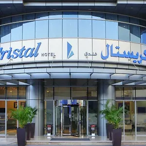 Cristal 4*, Abu Dabi Birleşik Arap Emirlikleri
