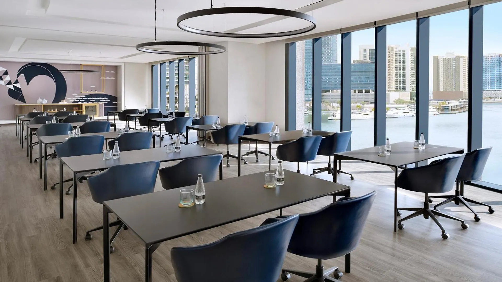 *****  Hotel Indigo Dubai Downtown By Ihg איחוד האמירויות הערביות